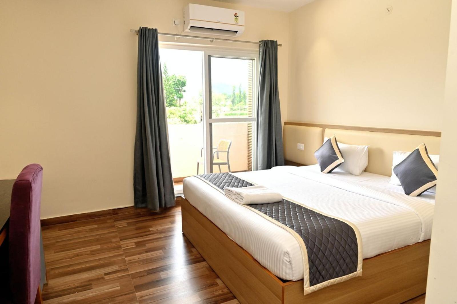 Hometown Sharu'S Inn A Luxury Hotel Chikmagalūr Екстериор снимка