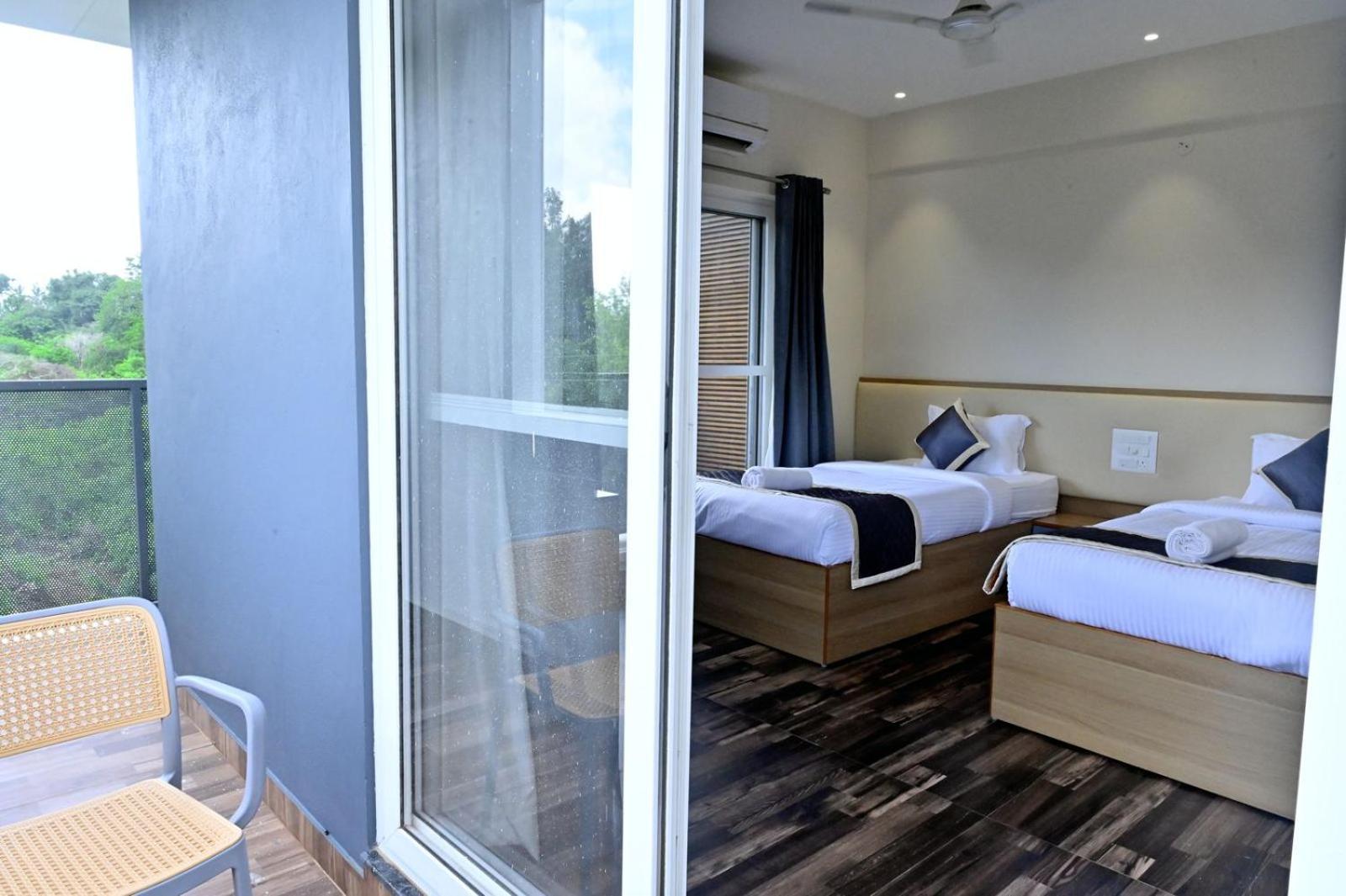 Hometown Sharu'S Inn A Luxury Hotel Chikmagalūr Екстериор снимка